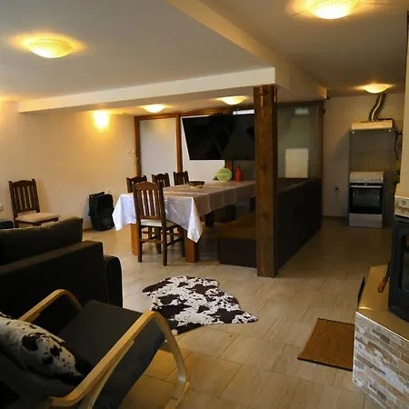 Case de vacanță “ния”