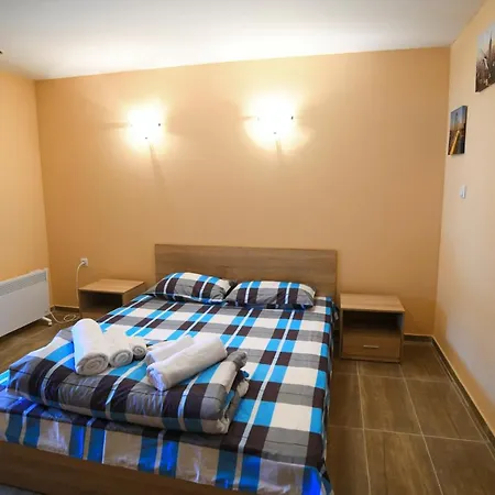 “ния” Case de vacanță