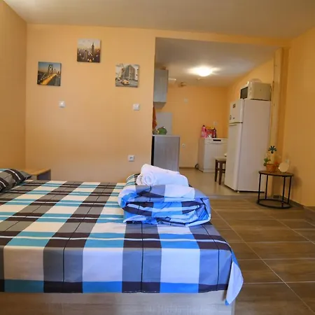 Case de vacanță “ния”